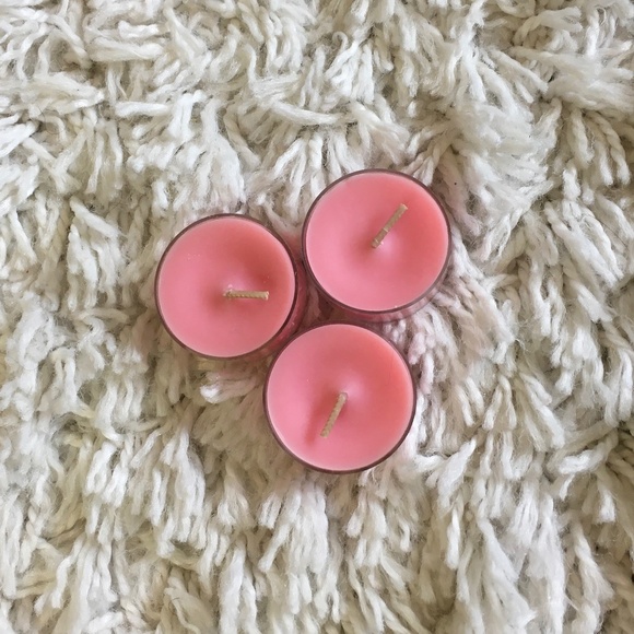 🕯✨ PARTYLITE JUST DESSERTS TEALIGHTS 12 PIECES - Picture 1 of 3